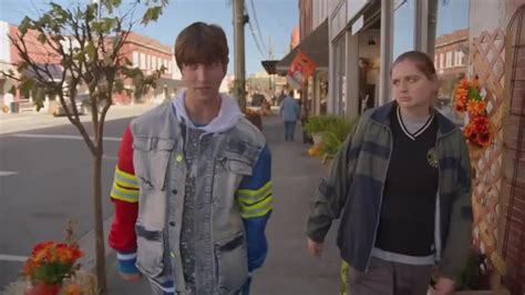 Welcome to Flatch (S01E01): Pilot Summary .